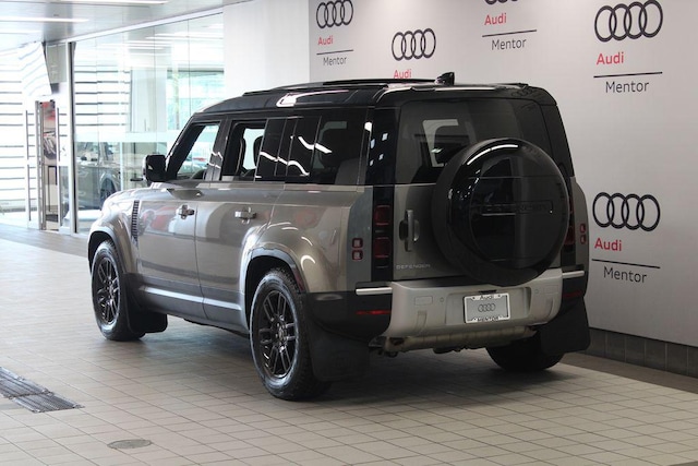 2025 Land Rover Defender
