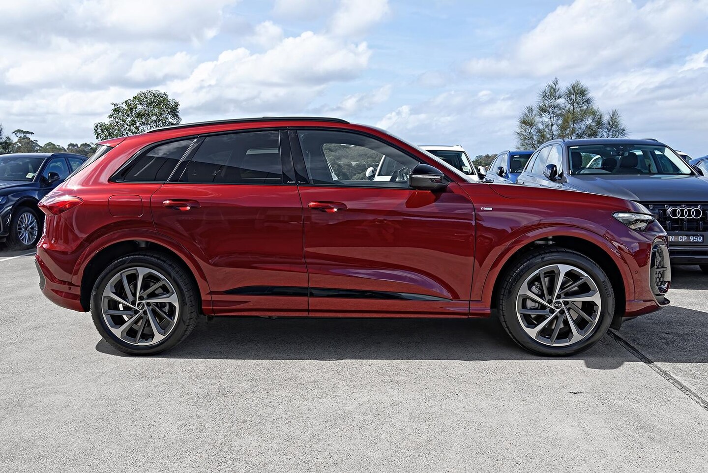 Image about Audi Q5 SUV TDI quattro 150 kW sport