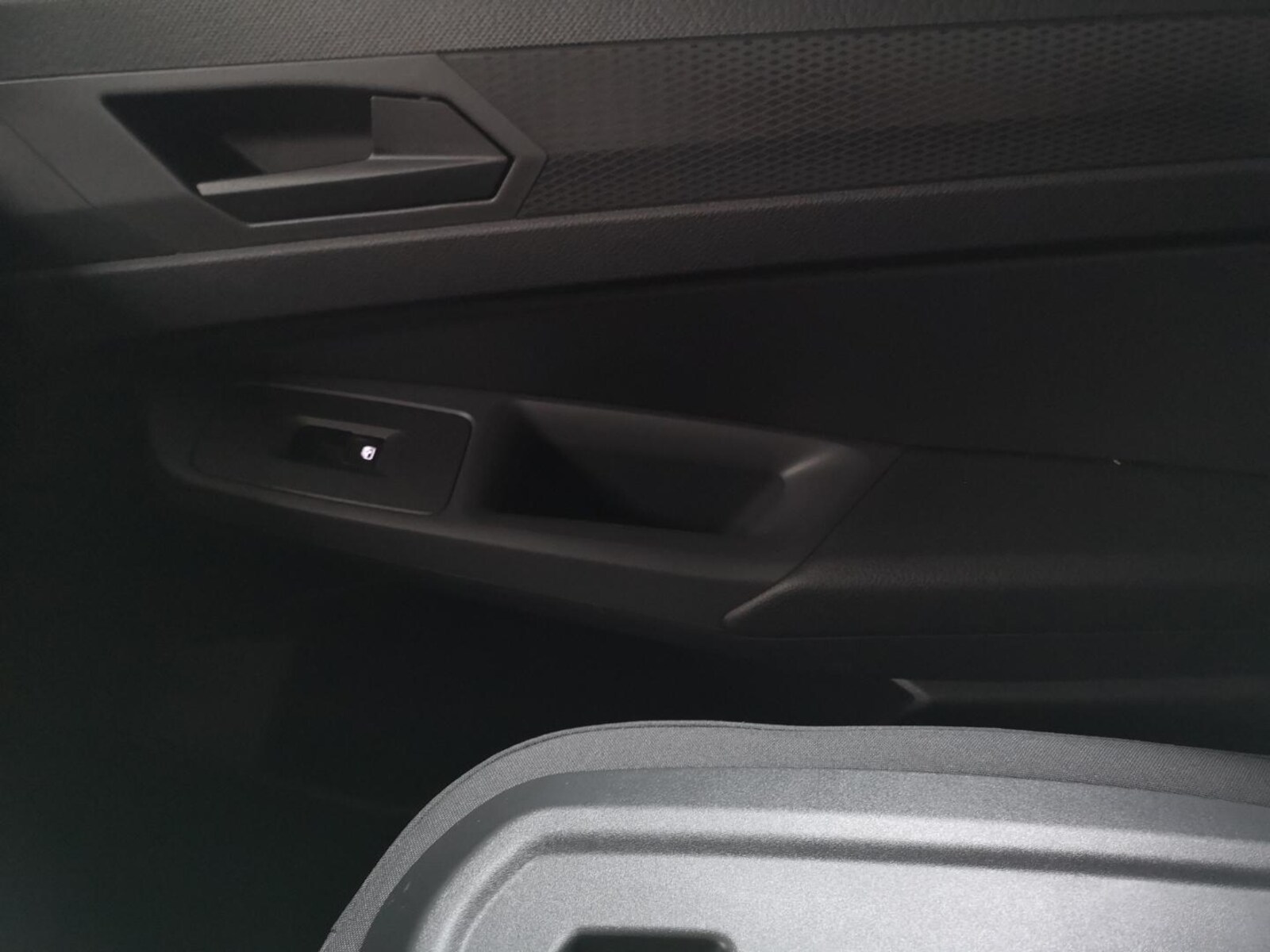 Volkswagen Caddy Cargo – Bild 15