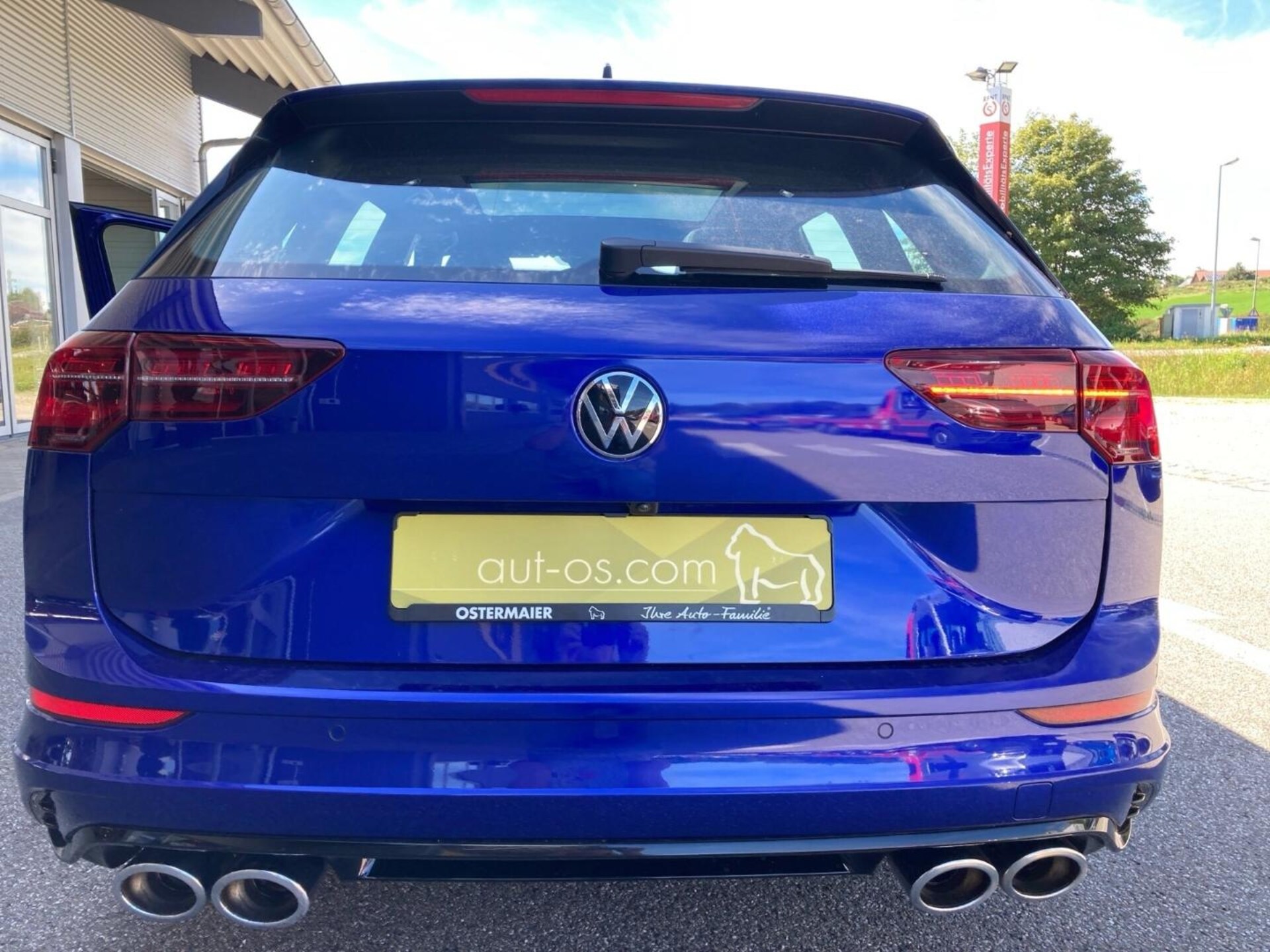 Volkswagen Golf Variant R