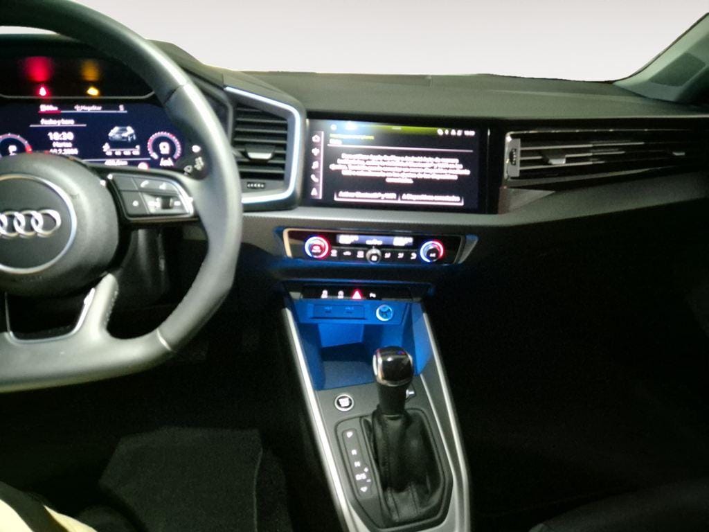 Image about Audi A1 Sportback Adrenalin Black edition 30 TFSI 85 kW (116 CV) S tronic