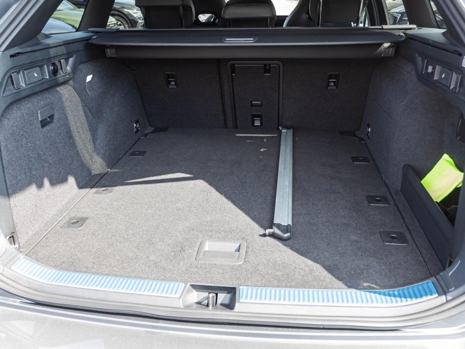 Volkswagen Passat – Bild 17