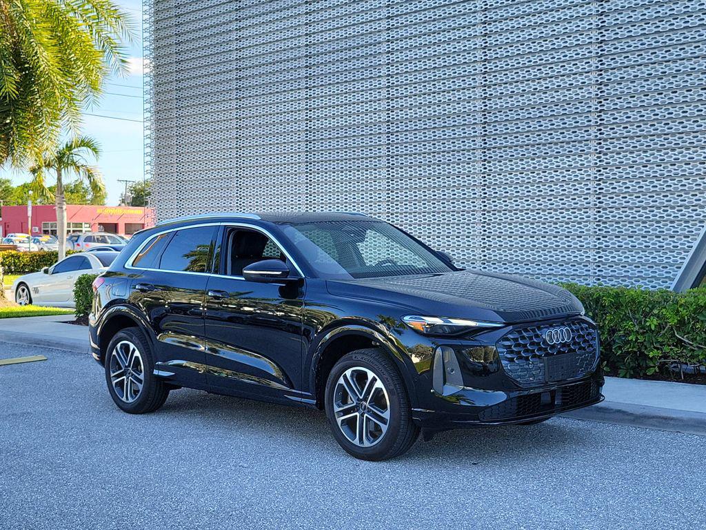2025 Audi Q5 Premium quattro's photo