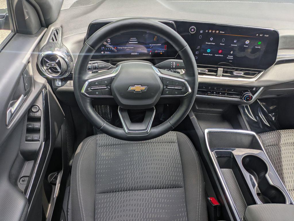 2025 Chevrolet Equinox LT - Photo 17