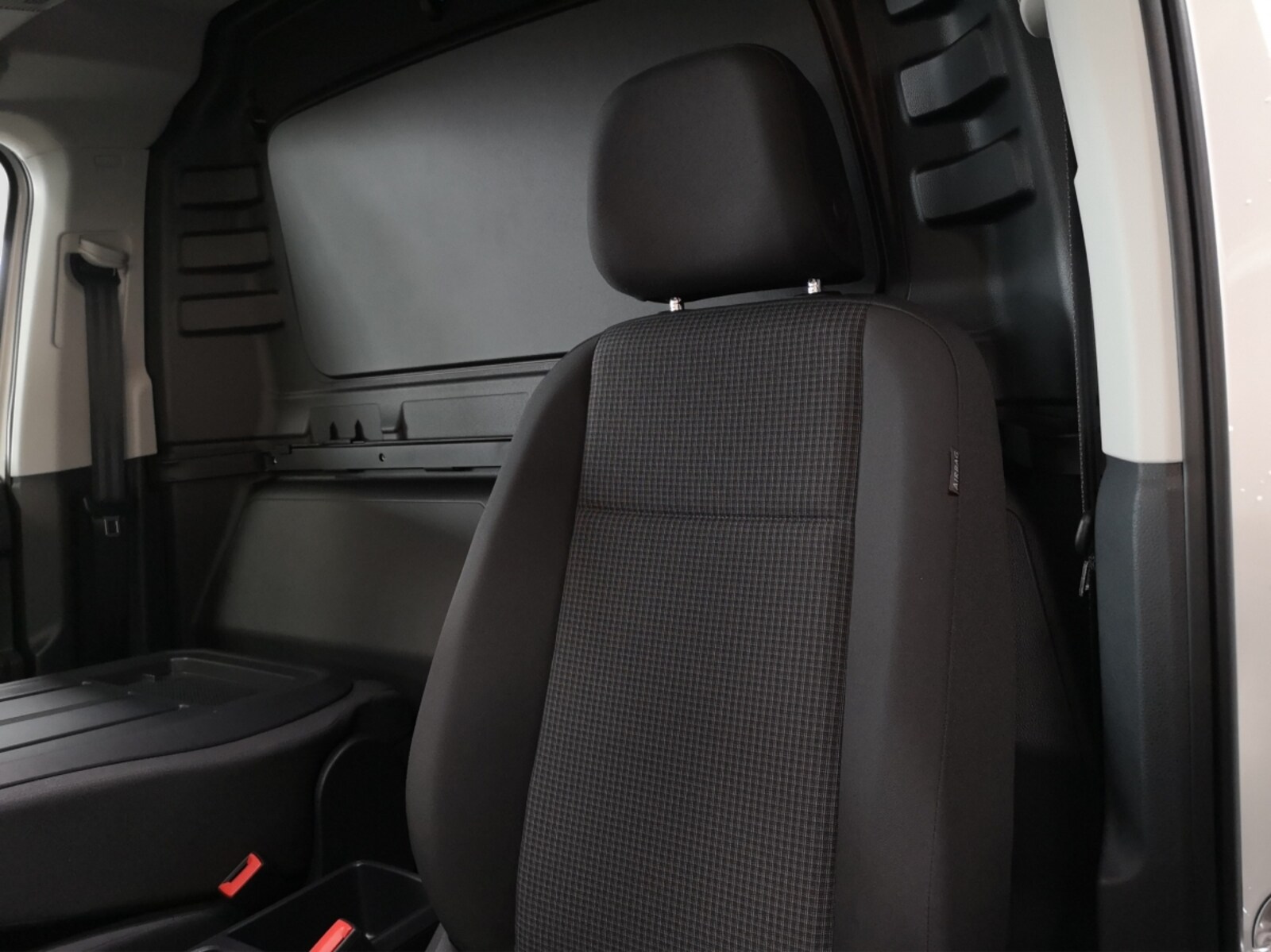 Volkswagen Caddy Cargo – Bild 17