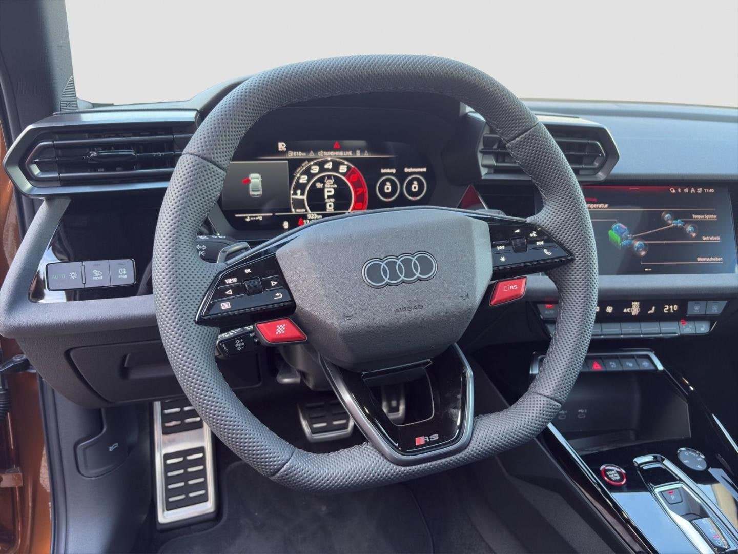Bild über Audi RS 3 Limousine TFSI quattro 294 kW S tronic - für weitere Informationen kontaktieren Sie den Audi Partner