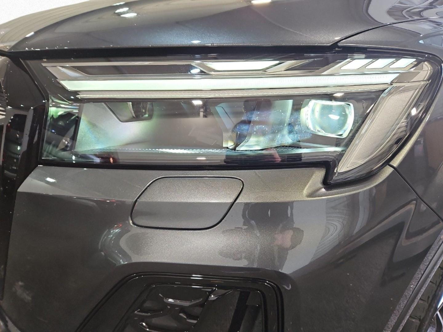Bild über Audi Q7 SUV S line business TDI quattro 210 kW tiptronic - für weitere Informationen kontaktieren Sie den Audi Partner