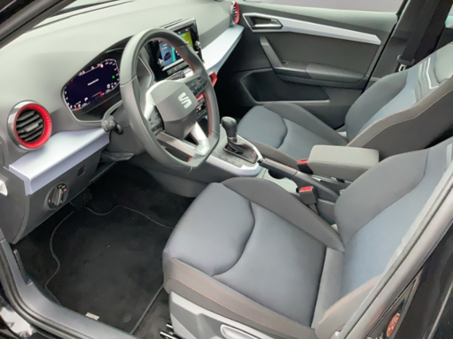 SEAT Arona FR