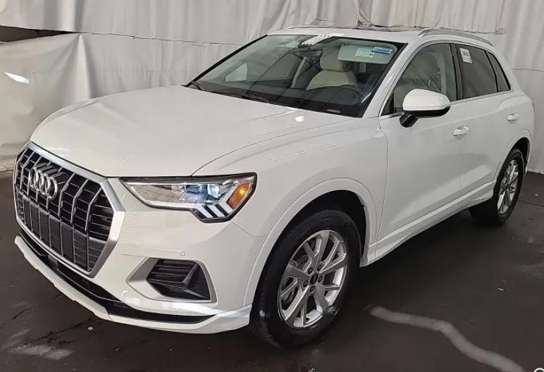 2024 Audi Q3 40 TFSI Premium quattro's photo