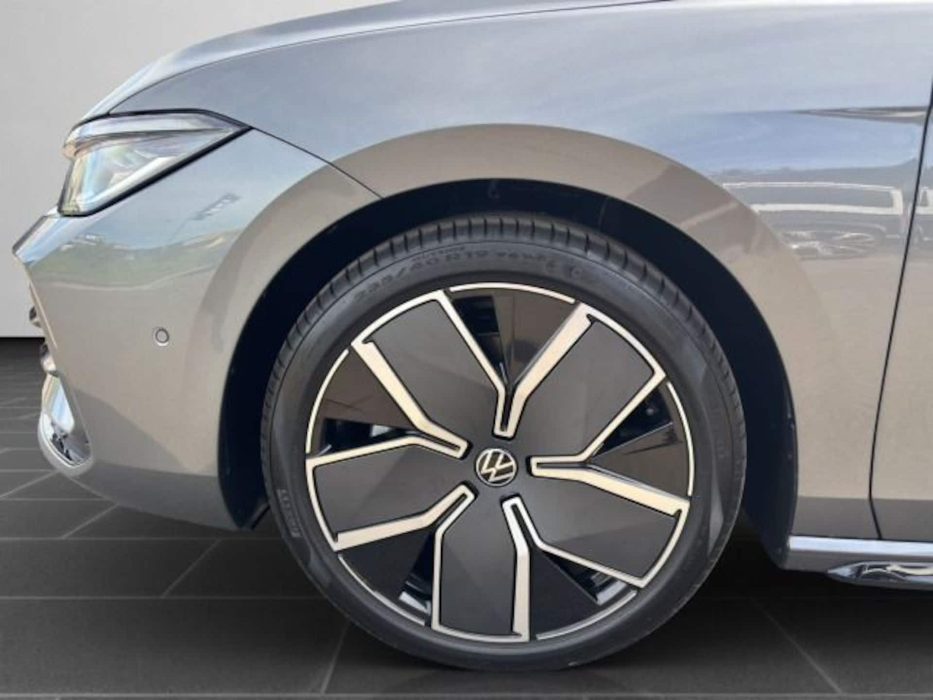 Volkswagen Passat R-Line