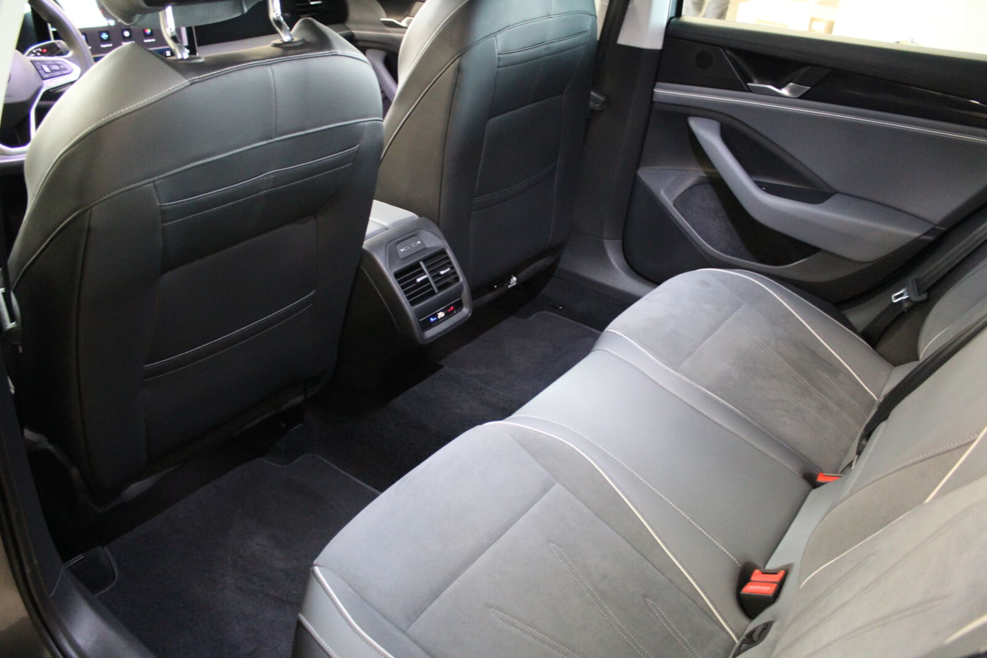 Volkswagen Passat Business