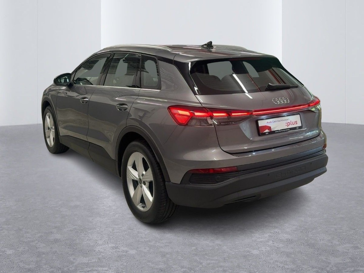 Bild über Audi Q4 e-tron 45 e-tron - für weitere Informationen kontaktieren Sie den Audi Partner