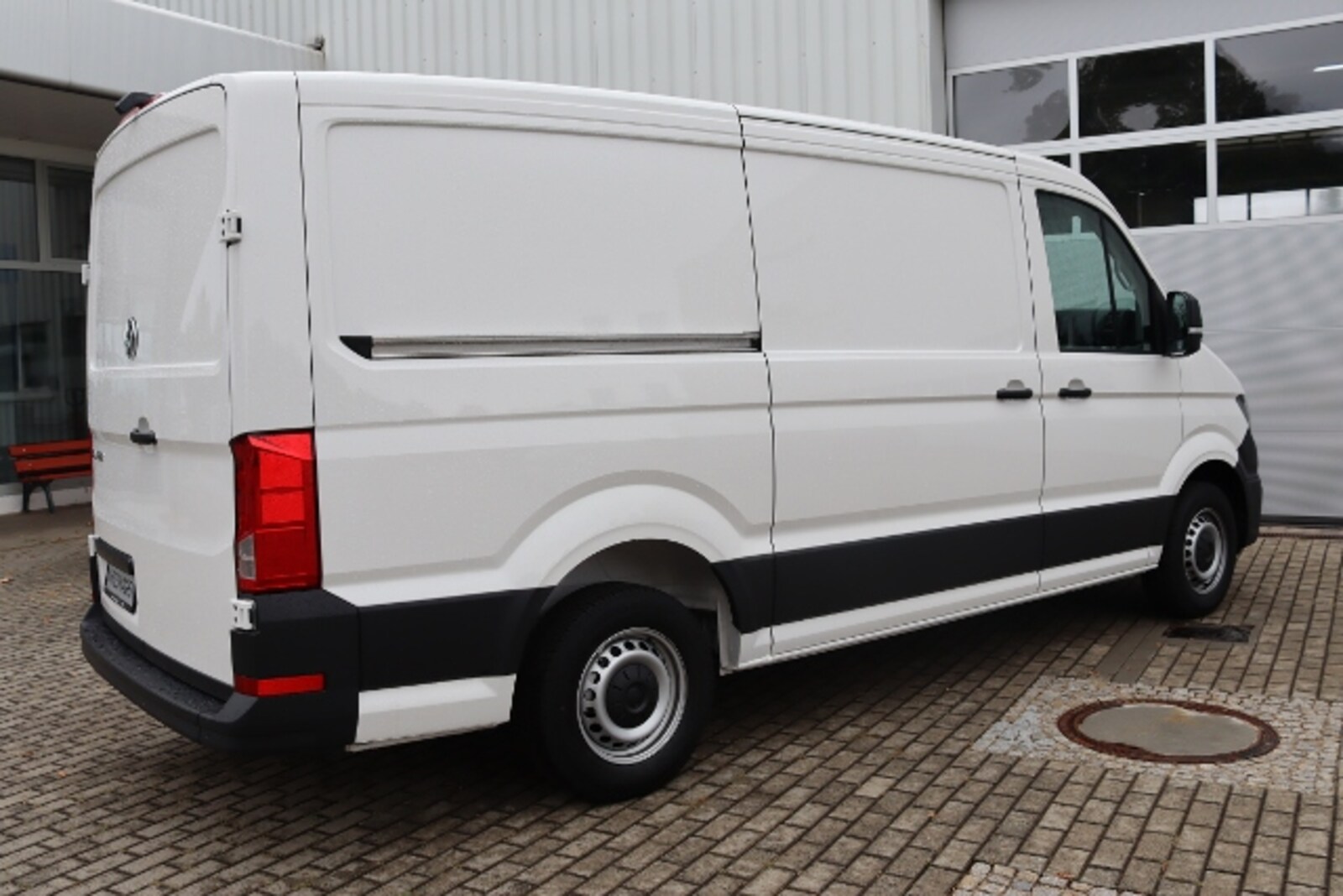 Volkswagen Crafter Kasten mittlerer Radstand – Bild 7