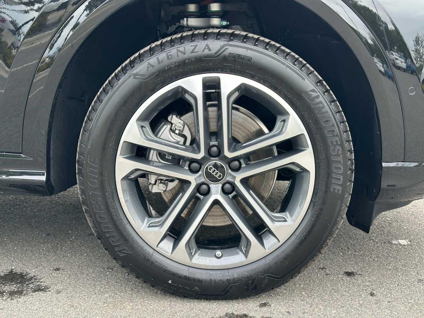 2025 Audi Q5 Premium - Photo 9