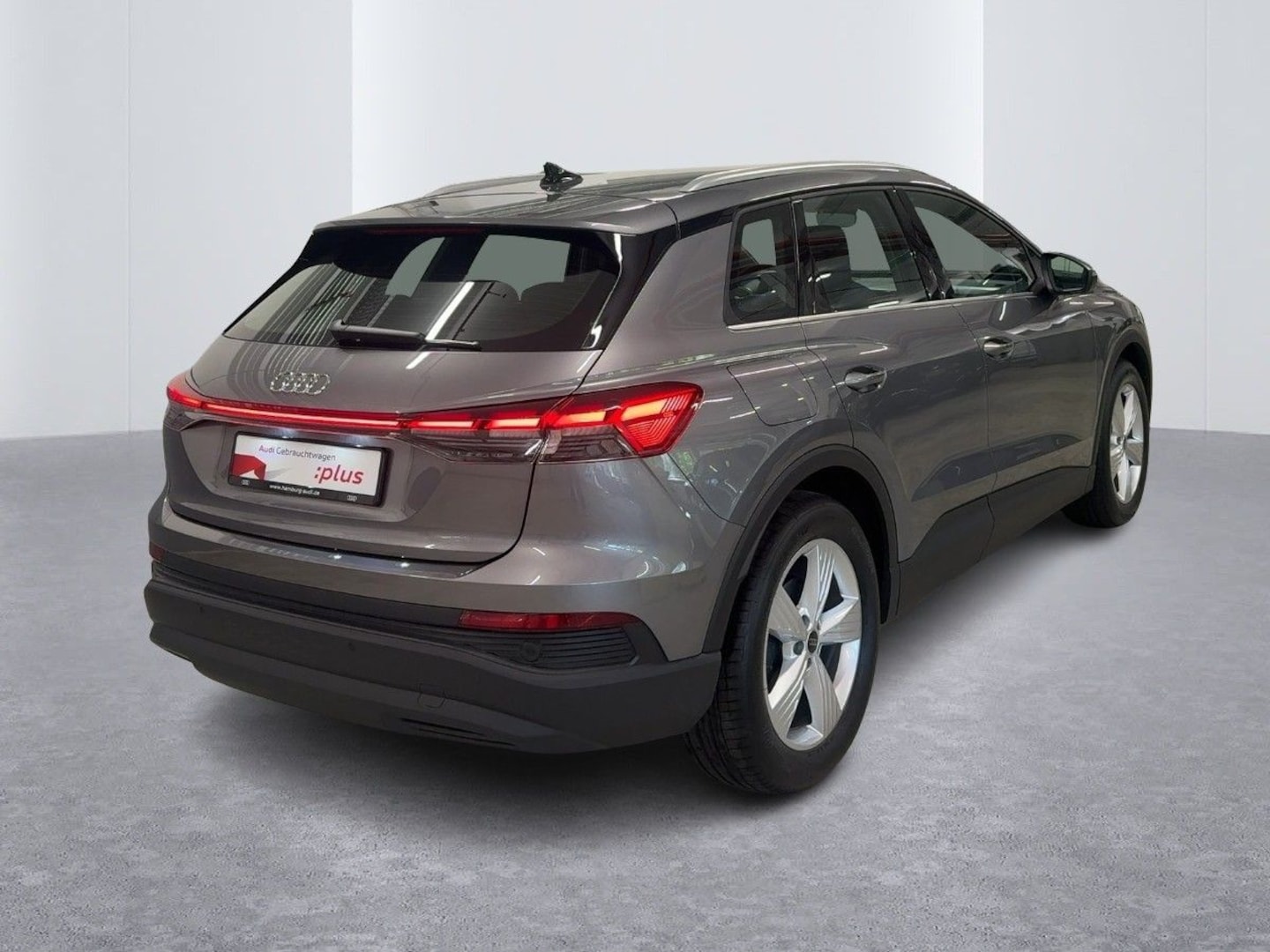 Bild über Audi Q4 e-tron 45 e-tron - für weitere Informationen kontaktieren Sie den Audi Partner