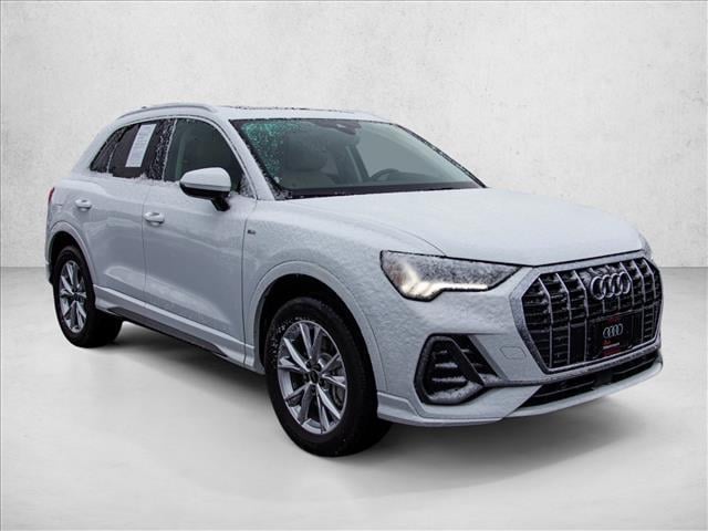 2025 AUDI Q3 - Image 3
