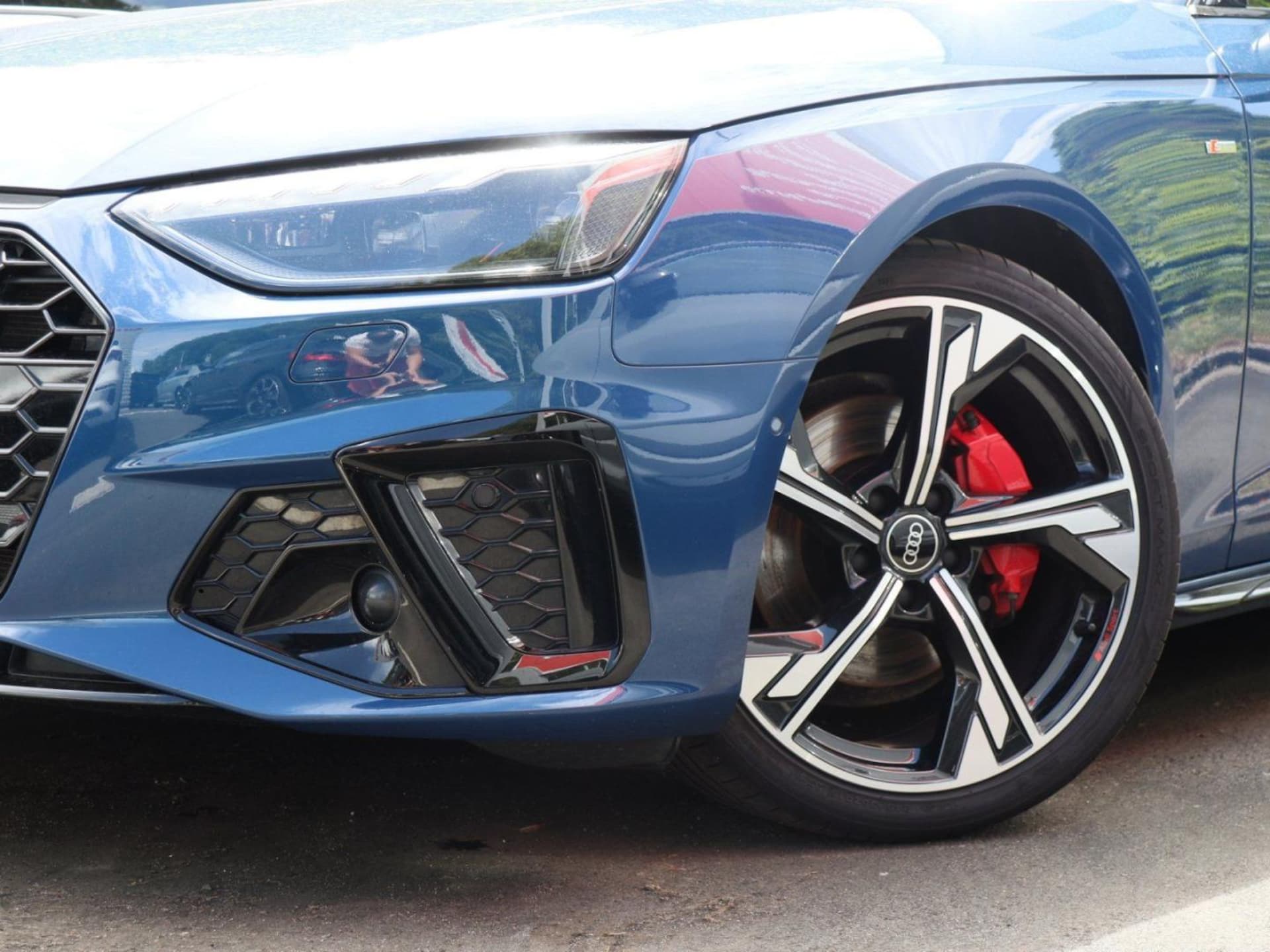 Audi A4 Avant S line