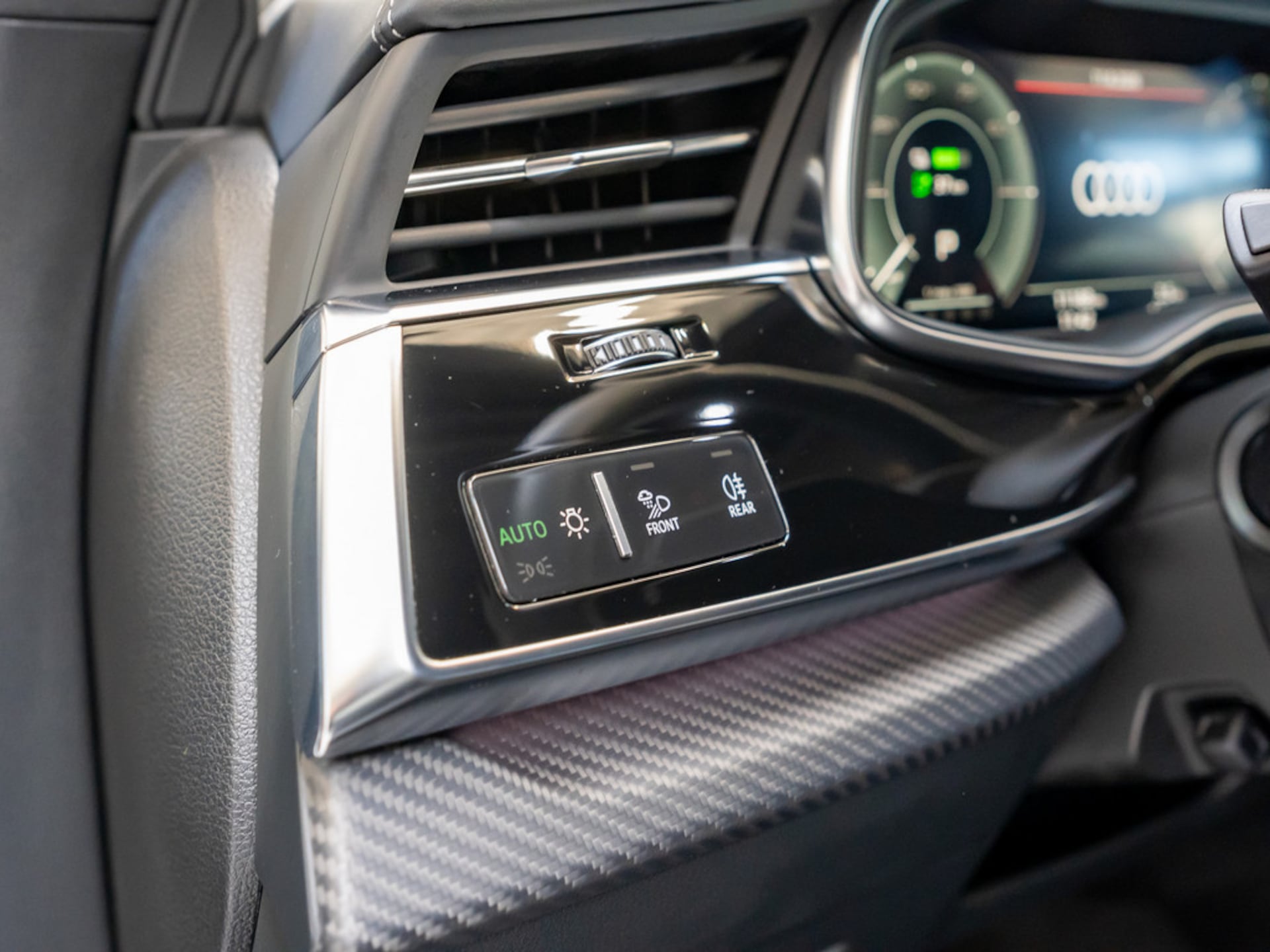 Audi Q7 SUV TFSI e S line