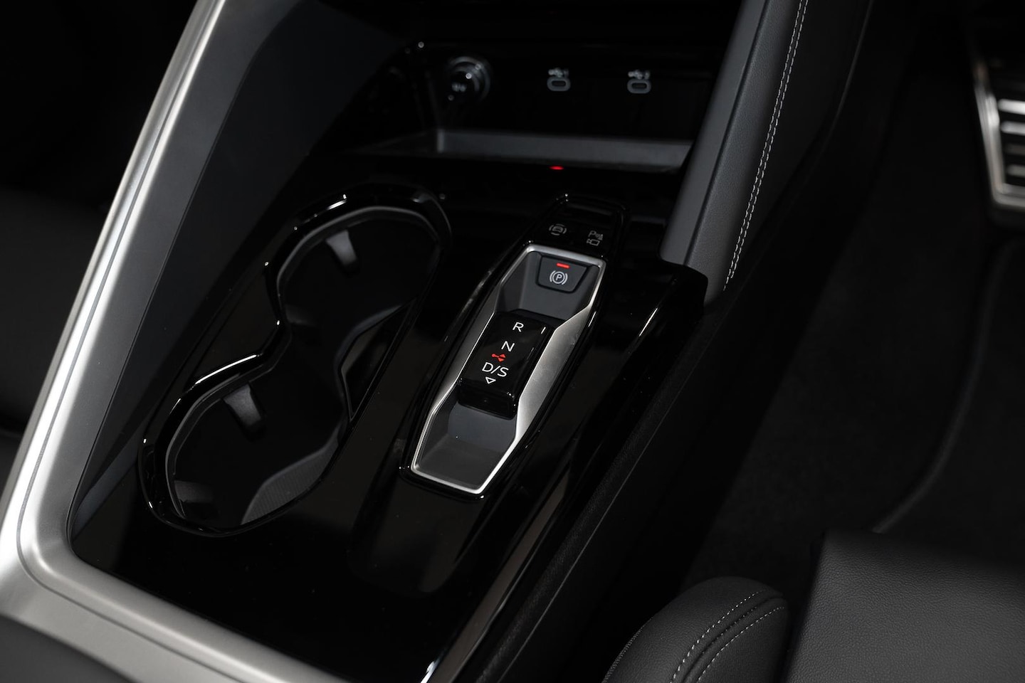 Image about Audi Q5 SUV TDI quattro 150 kW sport