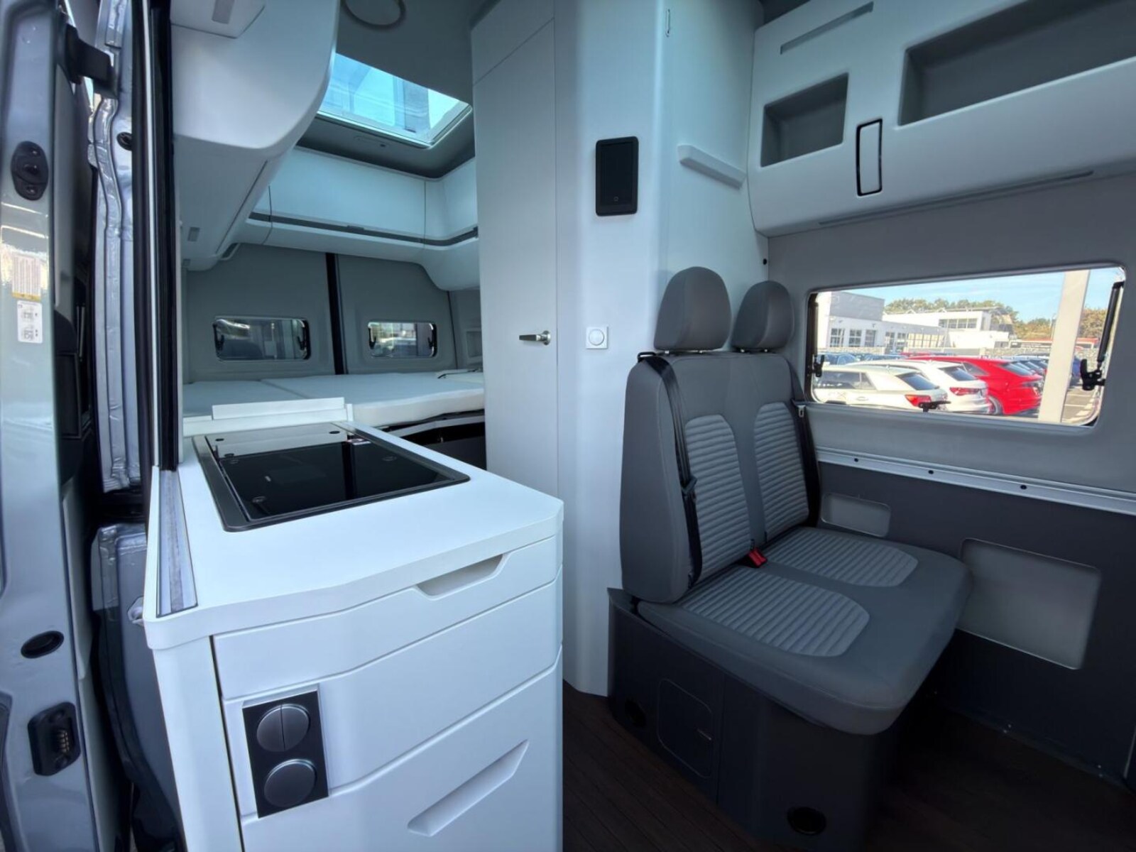 Volkswagen Grand California 600 – Bild 17