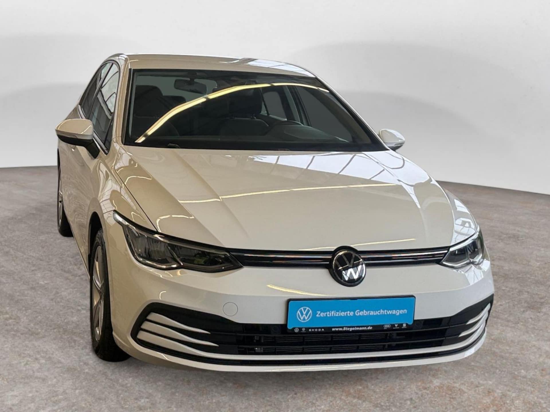 Volkswagen Golf Life