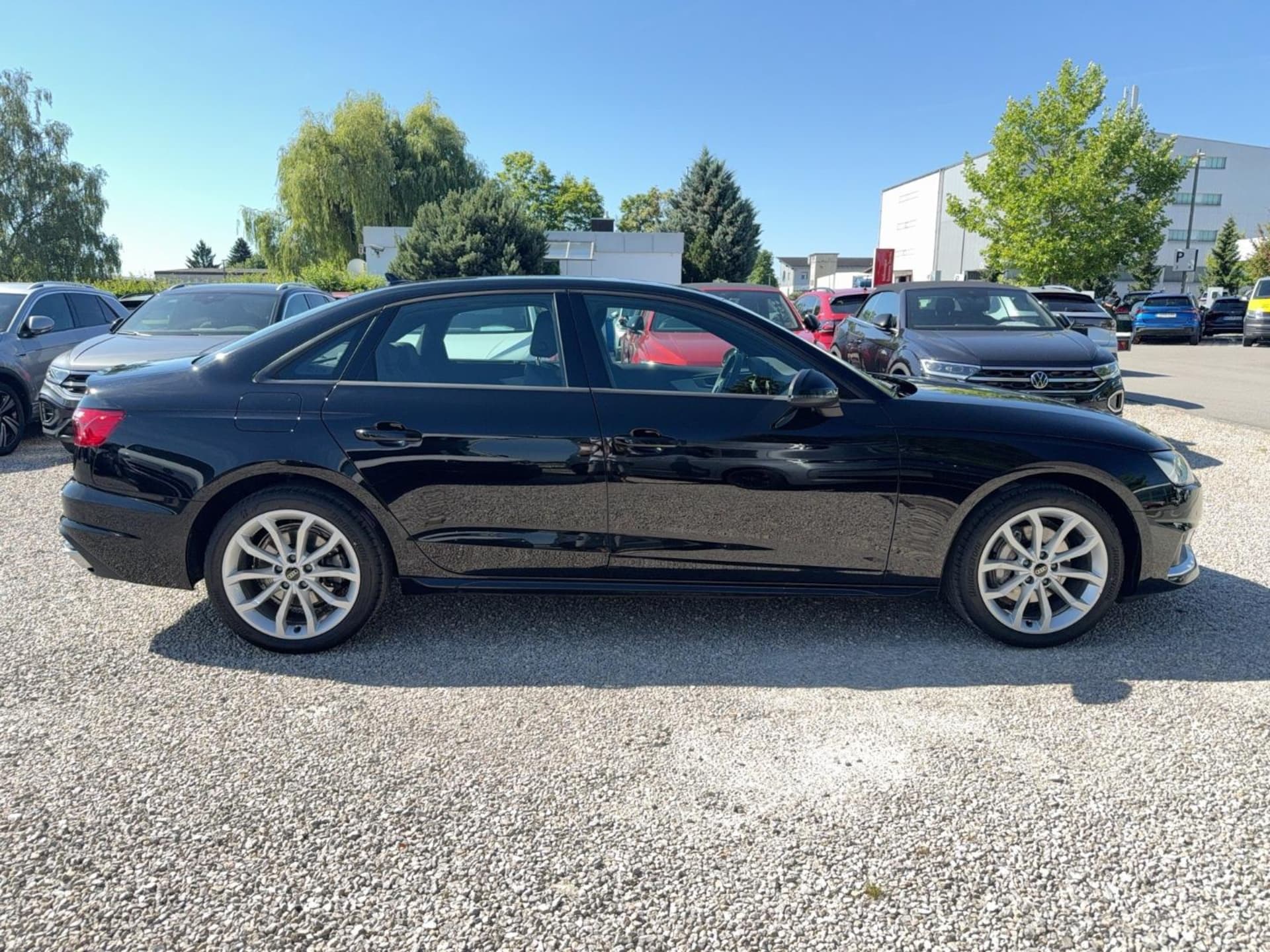 Audi A4 Limousine Advanced