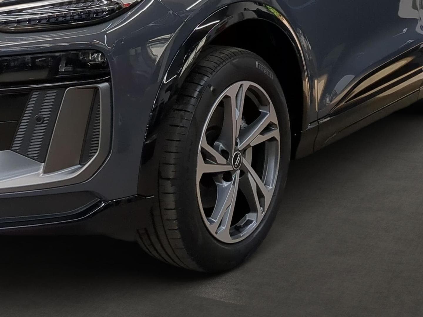 Bild über Audi Q6 Sportback e-tron S line business e-tron performance 225 kW - für weitere Informationen kontaktieren Sie den Audi Partner