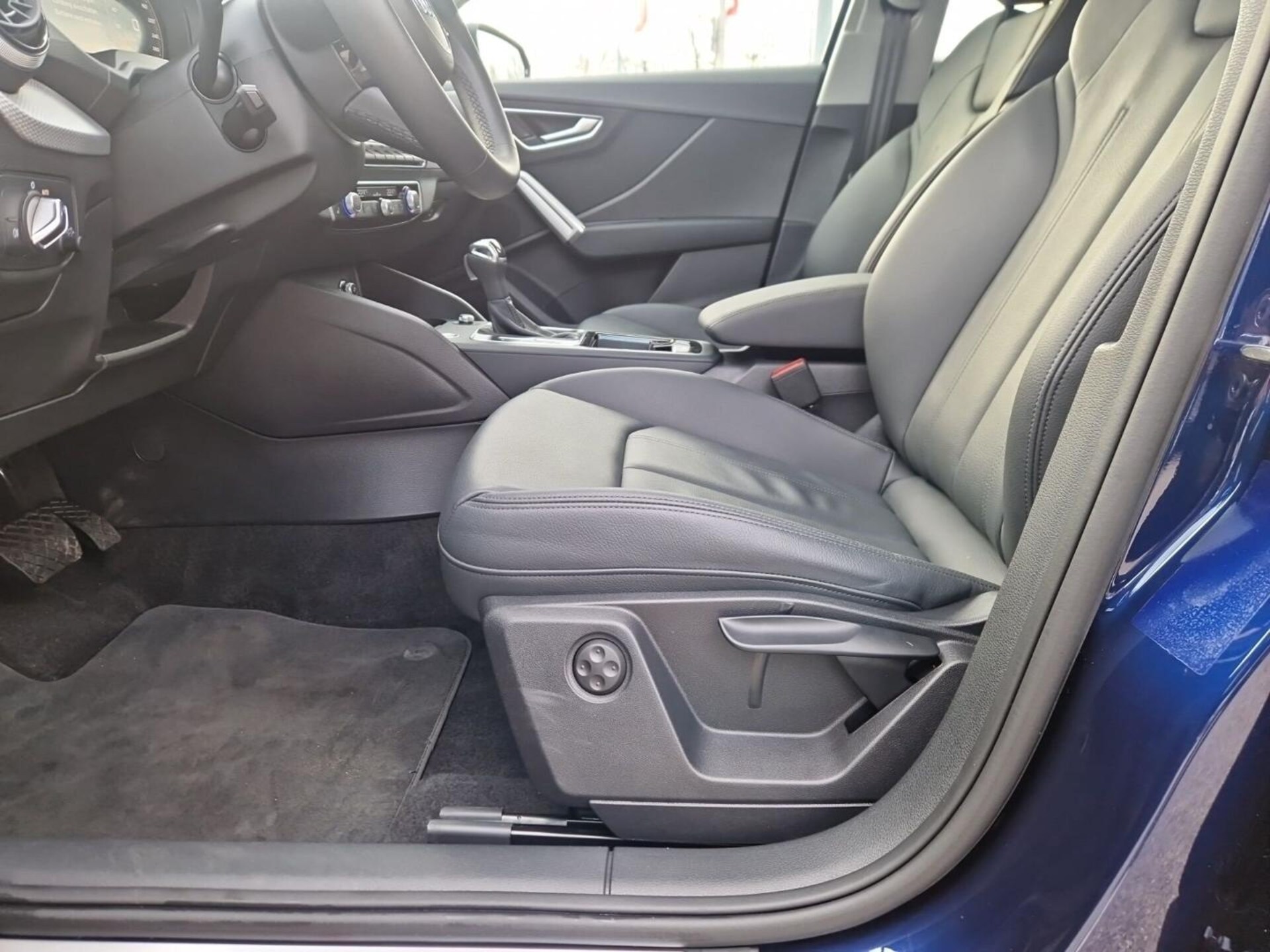 Audi Q2 S line