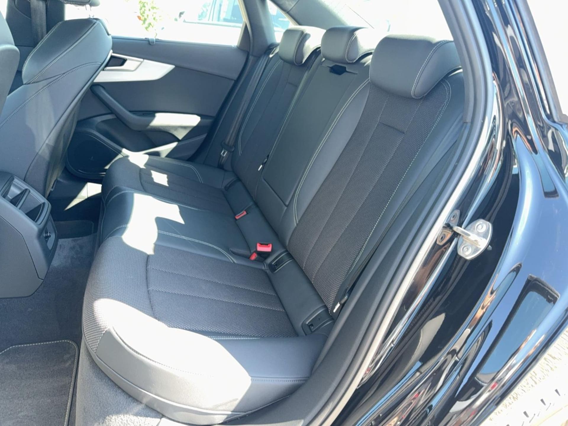 Audi A4 Limousine Advanced