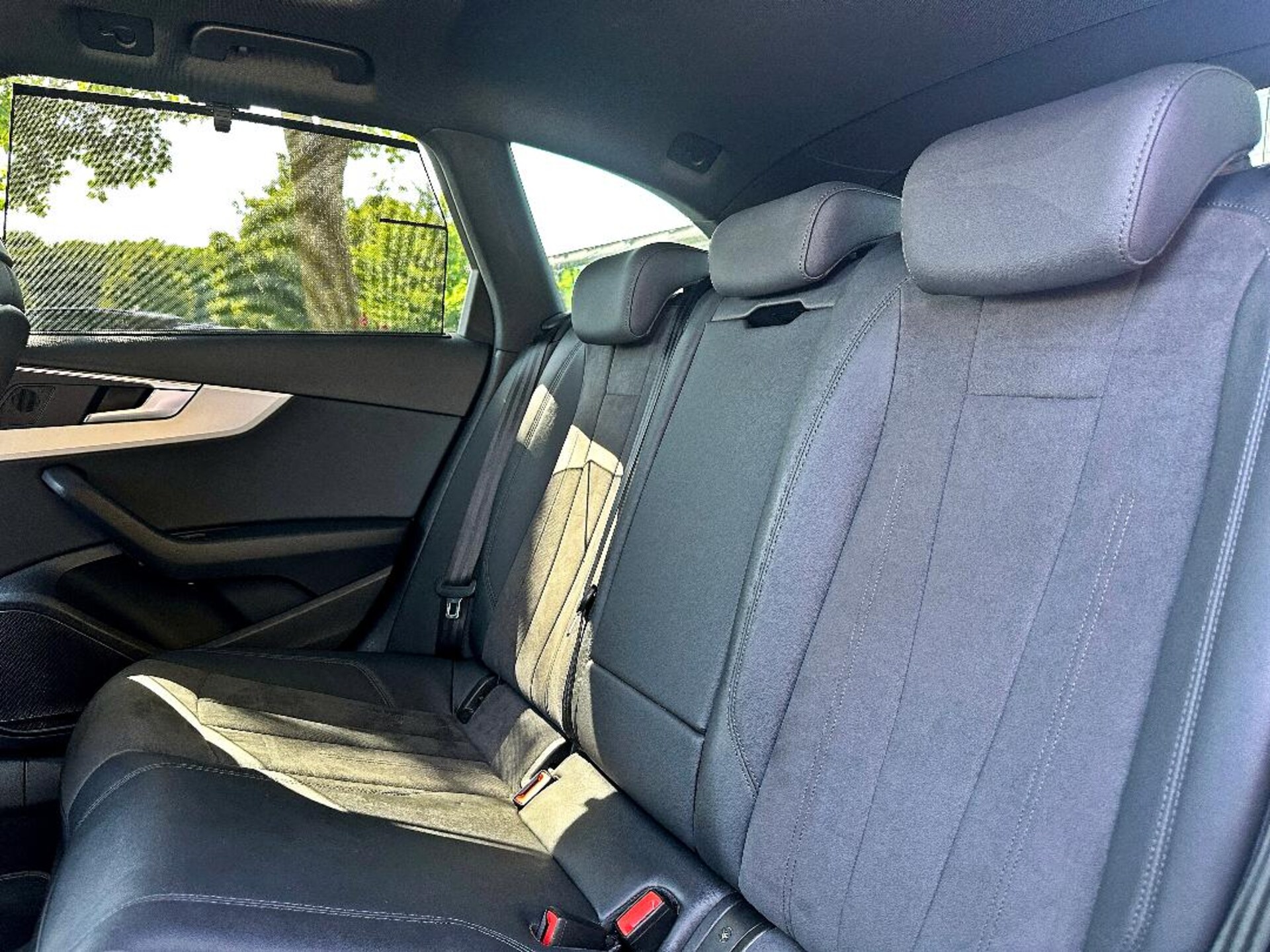 Audi A4 Avant S line