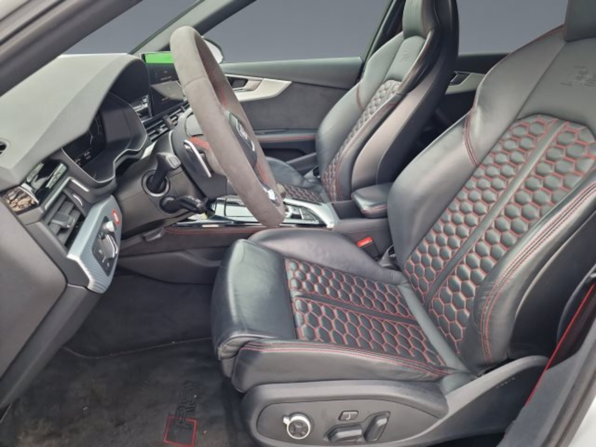Audi RS 4 Avant