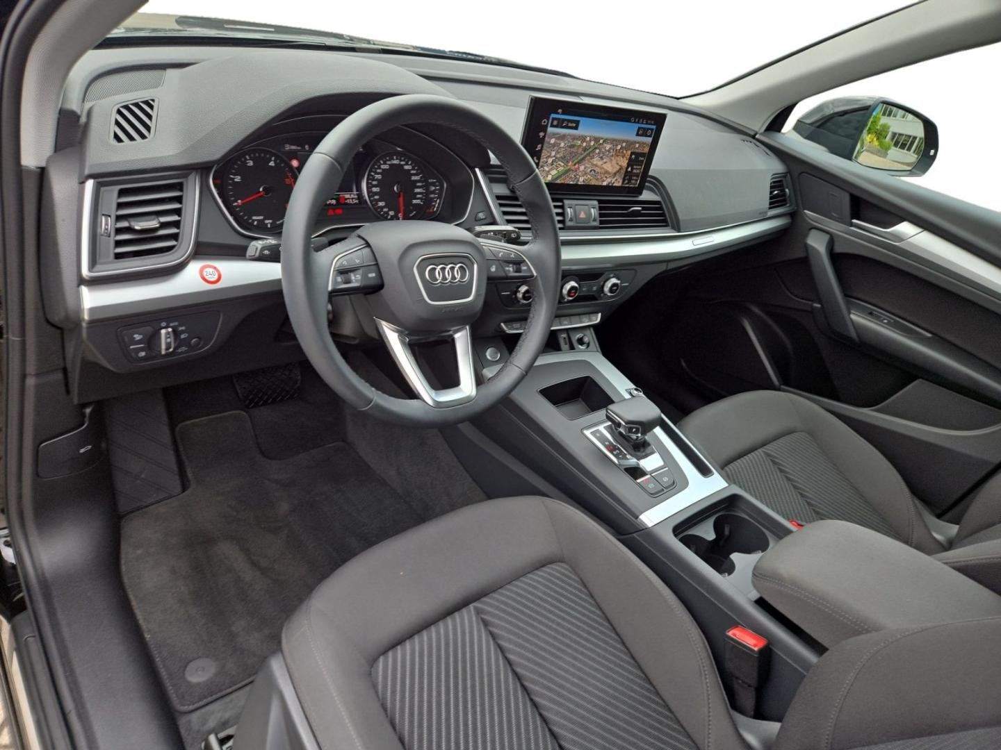 Bild über Audi Q5 40 TDI quattro 150 kW S tronic - für weitere Informationen kontaktieren Sie den Audi Partner