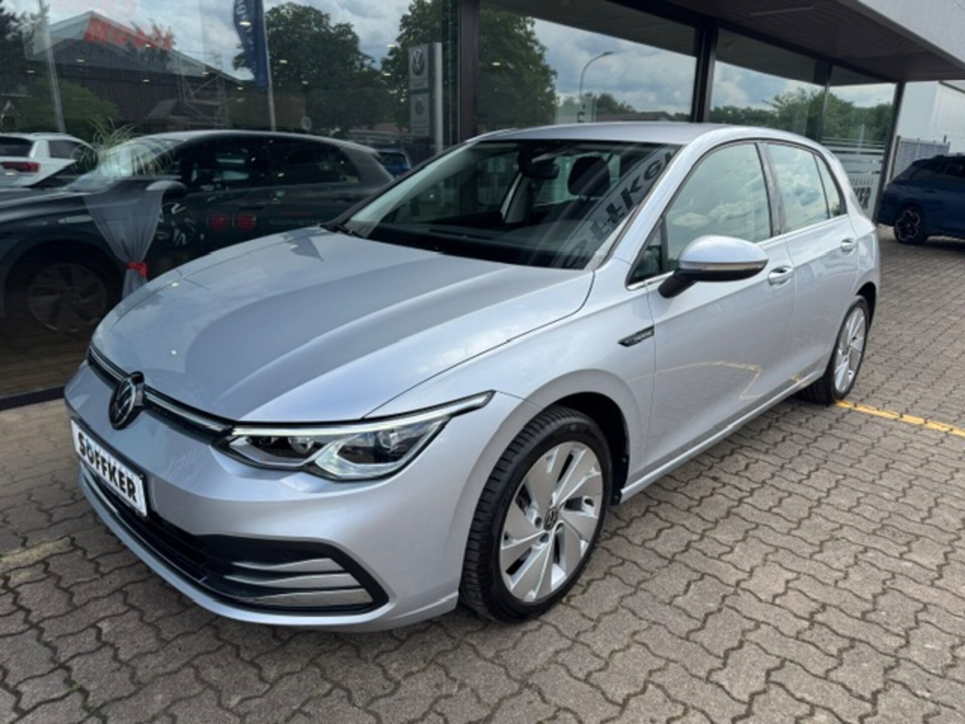 Volkswagen Golf Style
