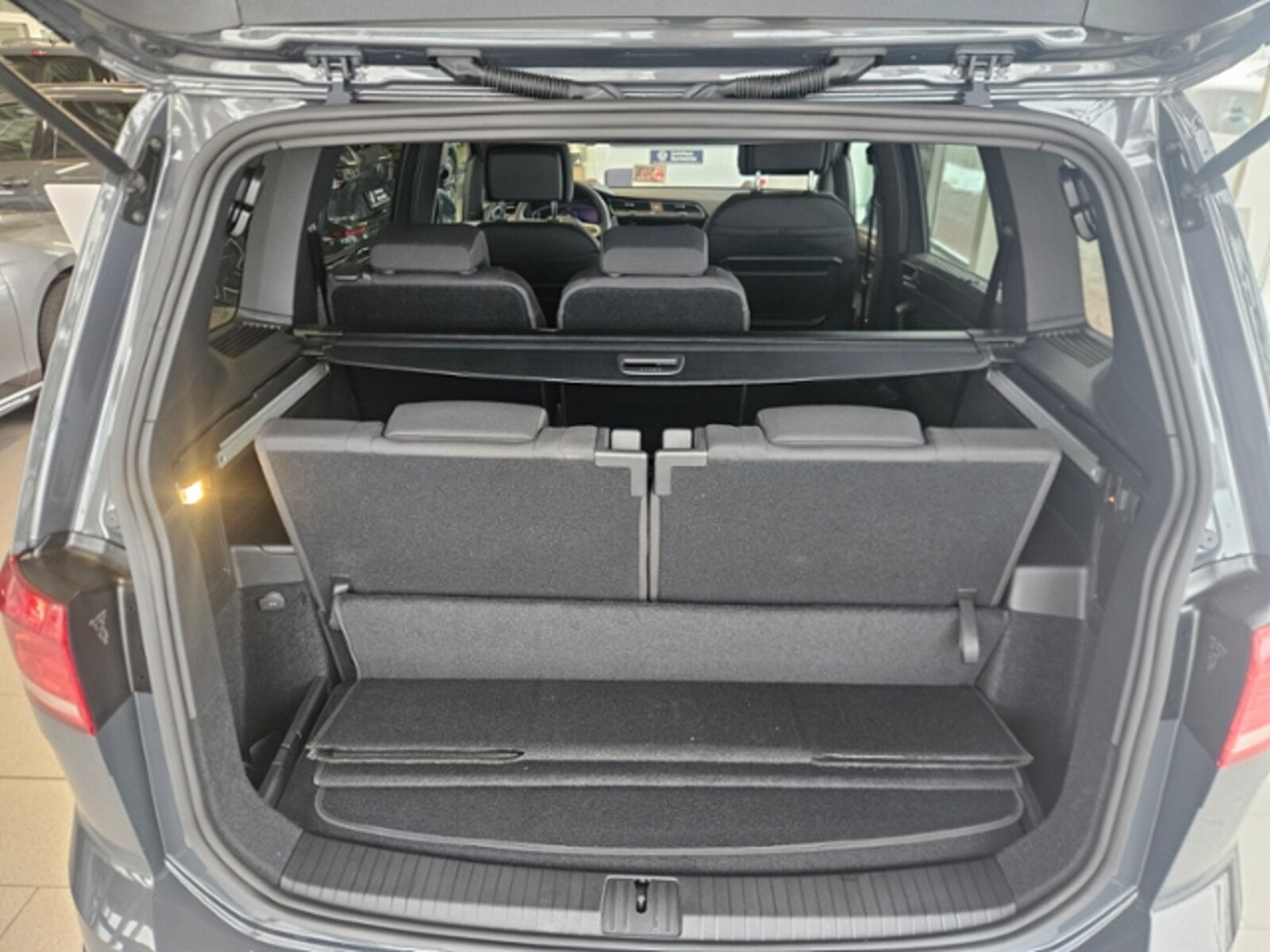 Volkswagen Touran – Bild 7
