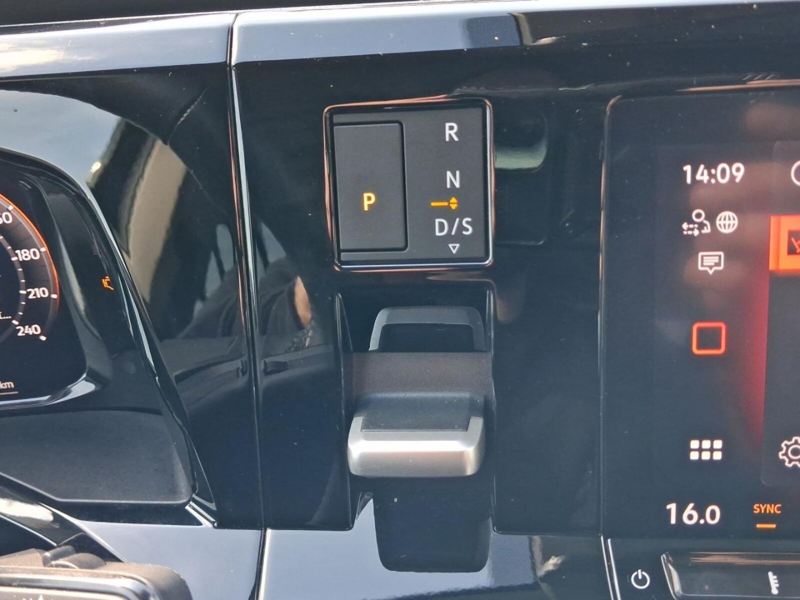 Volkswagen Multivan – Bild 7