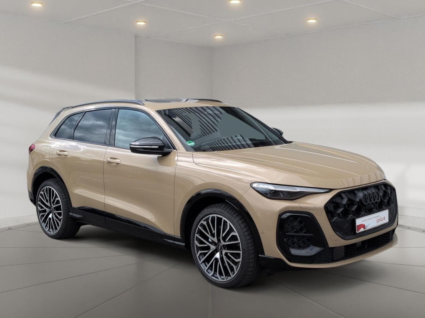 Bild über Audi SQ5 SUV edition one mit Akzenten mythosschwarz TFSI 270 kW S tronic - für weitere Informationen kontaktieren Sie den Audi Partner