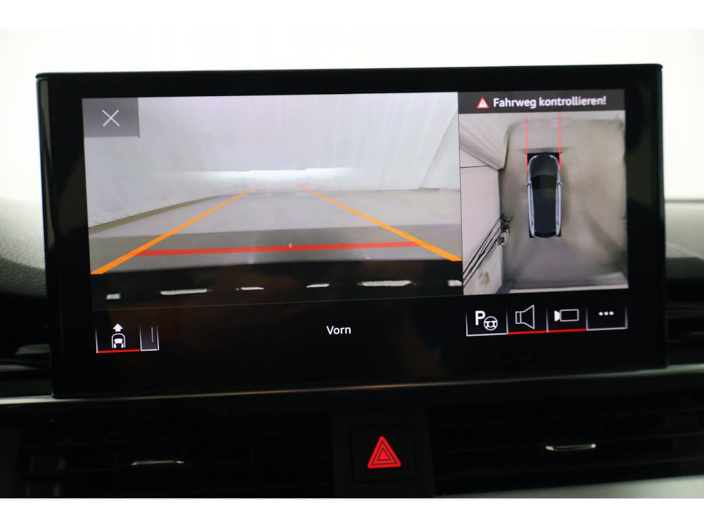 Bild über Audi A4 Avant S line 40 TFSI S tronic - für weitere Informationen kontaktieren Sie den Audi Partner