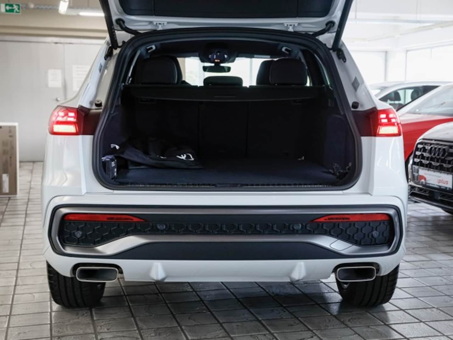 Bild über Audi Q5 SUV e-hybrid e-hybrid quattro 220 kW S tronic - für weitere Informationen kontaktieren Sie den Audi Partner