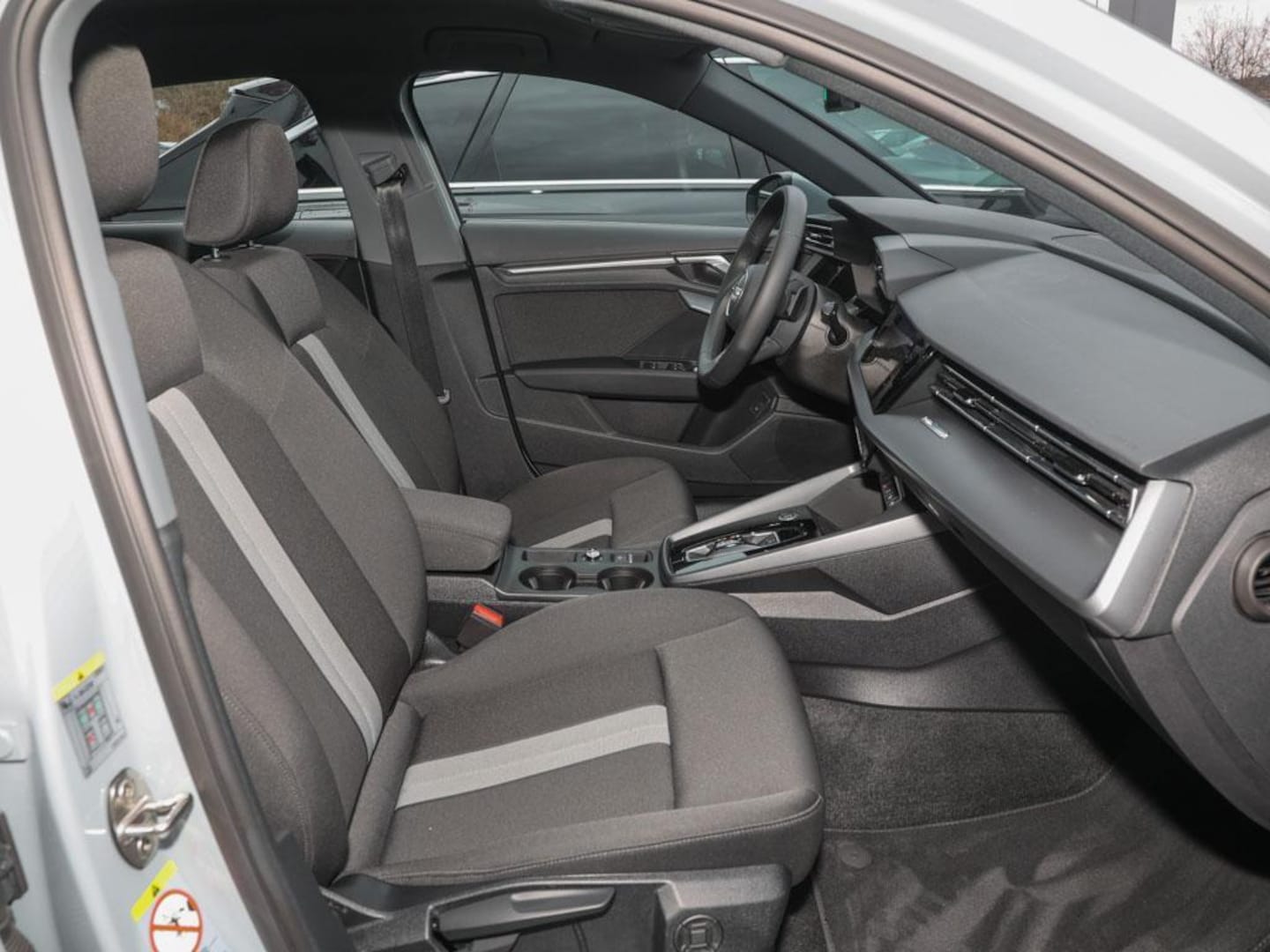 Bild über Audi A3 Sportback advanced 35 TDI S tronic - für weitere Informationen kontaktieren Sie den Audi Partner
