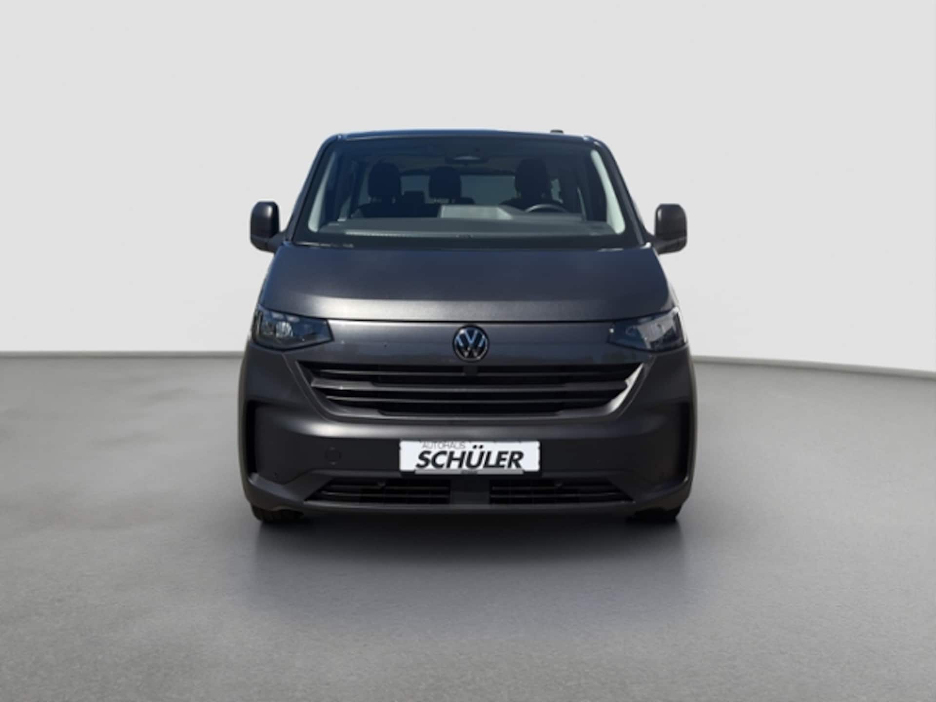 Volkswagen Transporter Kombi langer Radstand