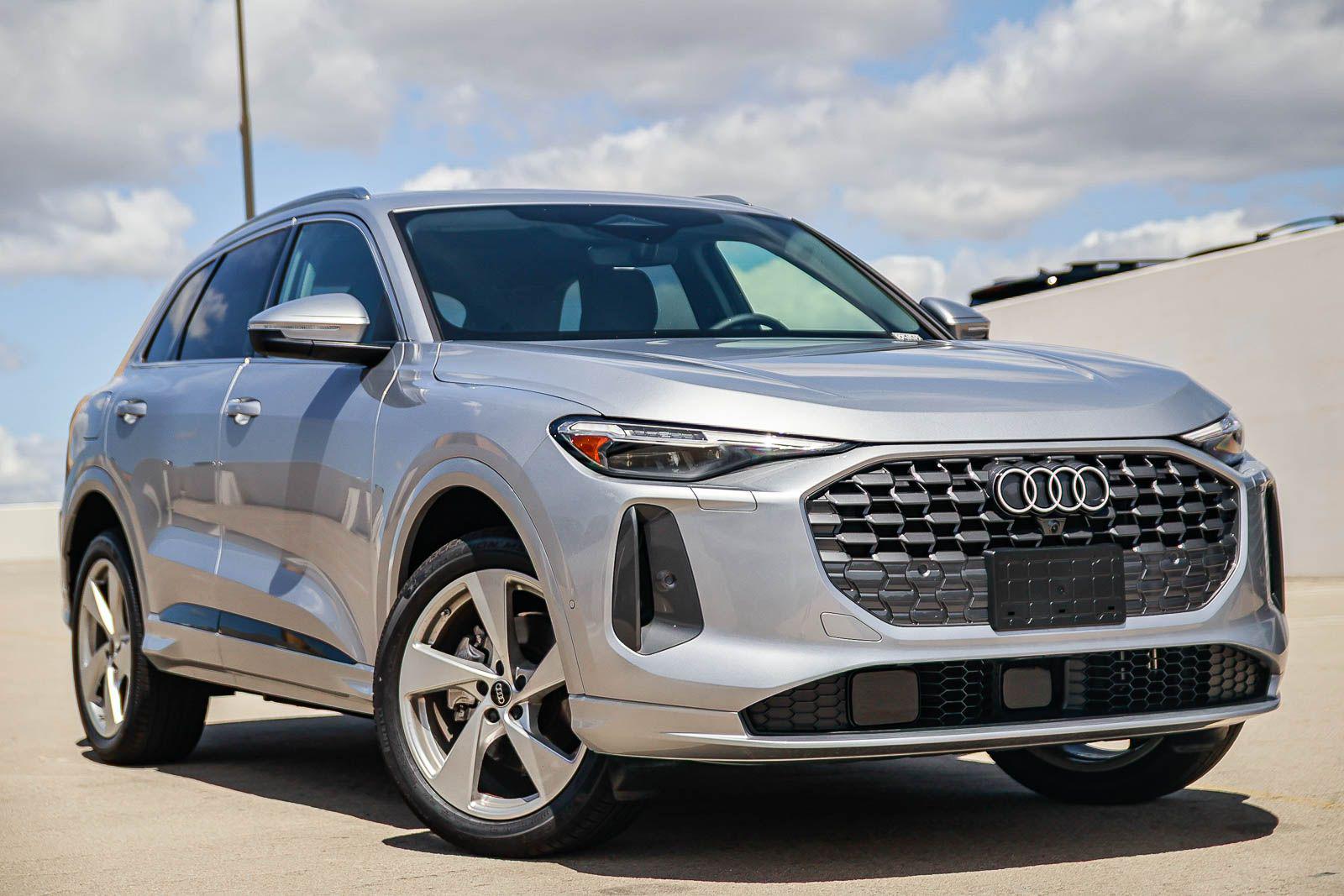 2025 Audi Q5 40 Premium Plus's photo