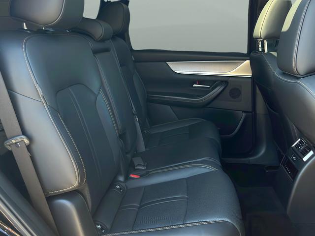 2025 Mazda CX-70 Premium Package - Photo 18