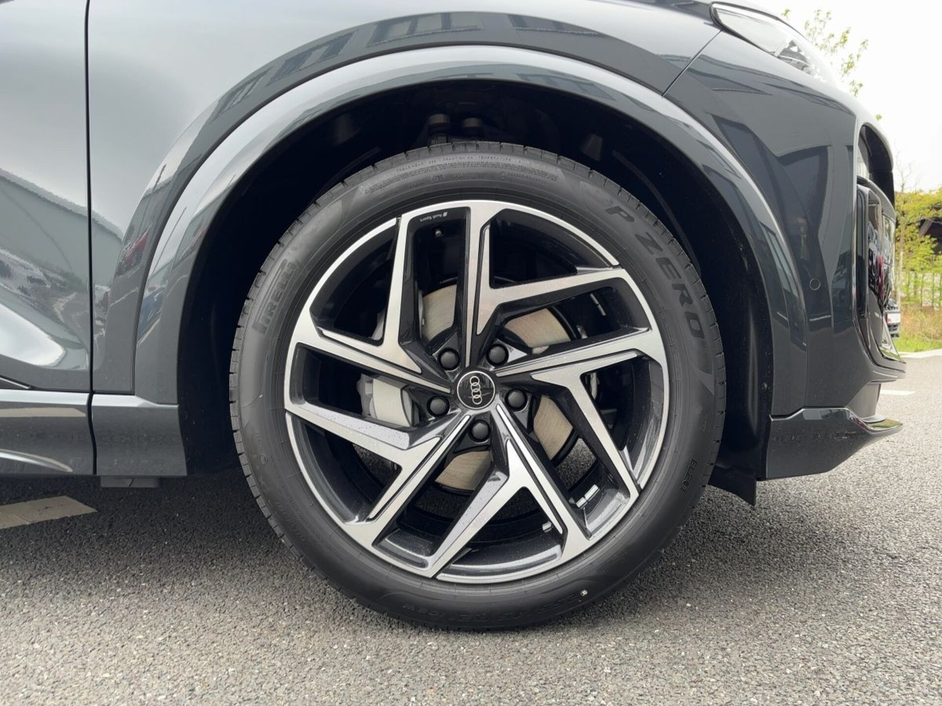 Audi Q6 SUV e-tron
