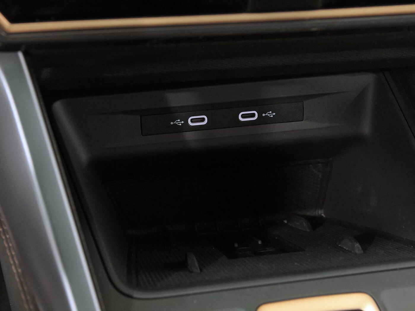 CUPRA Formentor 1.5 eTSI DSG 110 kW (150 CV) — photo 32