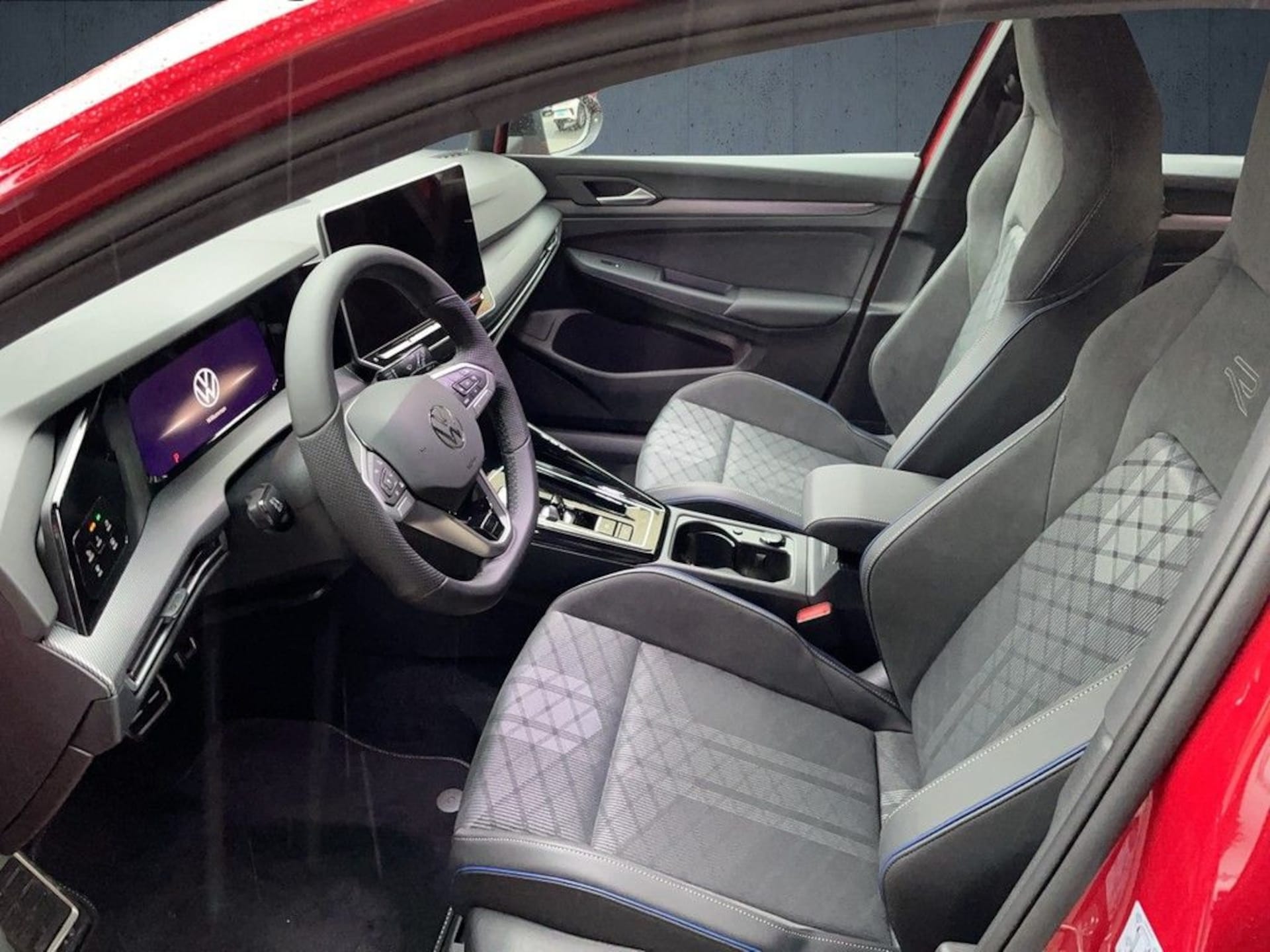 Volkswagen Golf R-Line