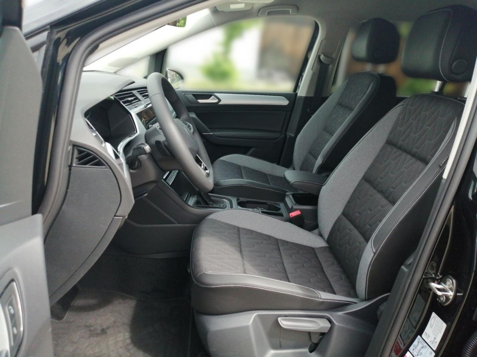 Volkswagen Touran – Bild 13