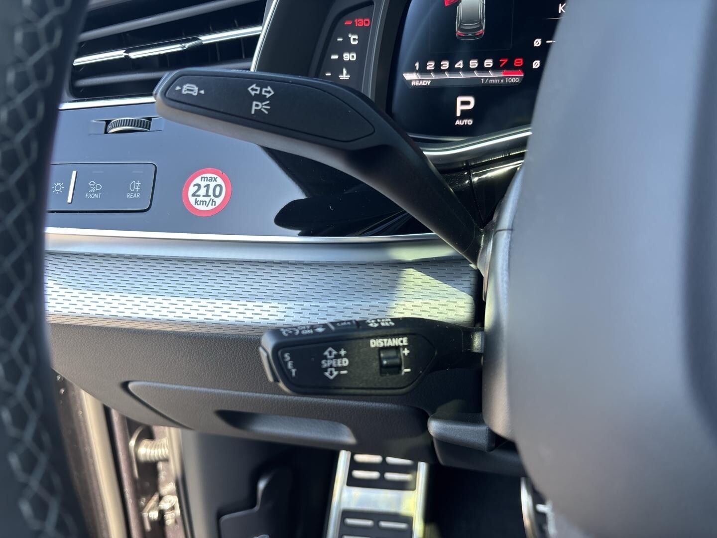 Bild über Audi SQ7 SUV TFSI quattro tiptronic - für weitere Informationen kontaktieren Sie den Audi Partner