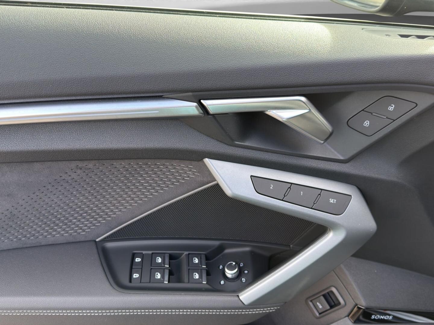 Bild über Audi A3 allstreet 35 TDI S tronic - für weitere Informationen kontaktieren Sie den Audi Partner