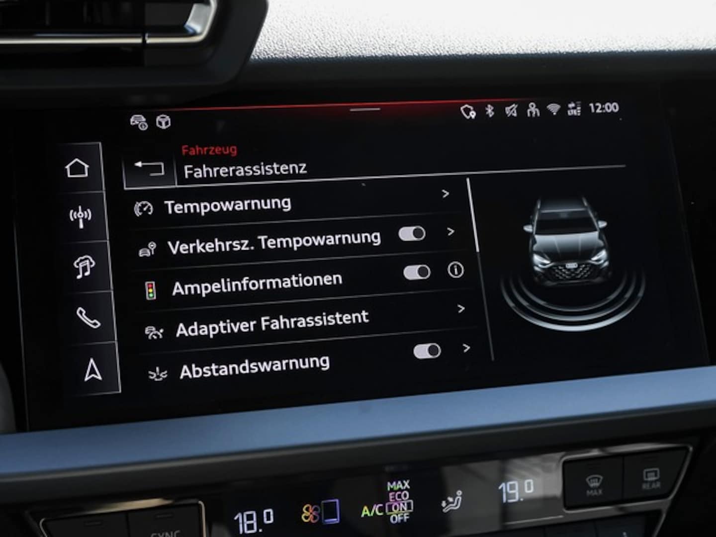 Bild über Audi A3 Sportback S line 35 TFSI S tronic - für weitere Informationen kontaktieren Sie den Audi Partner