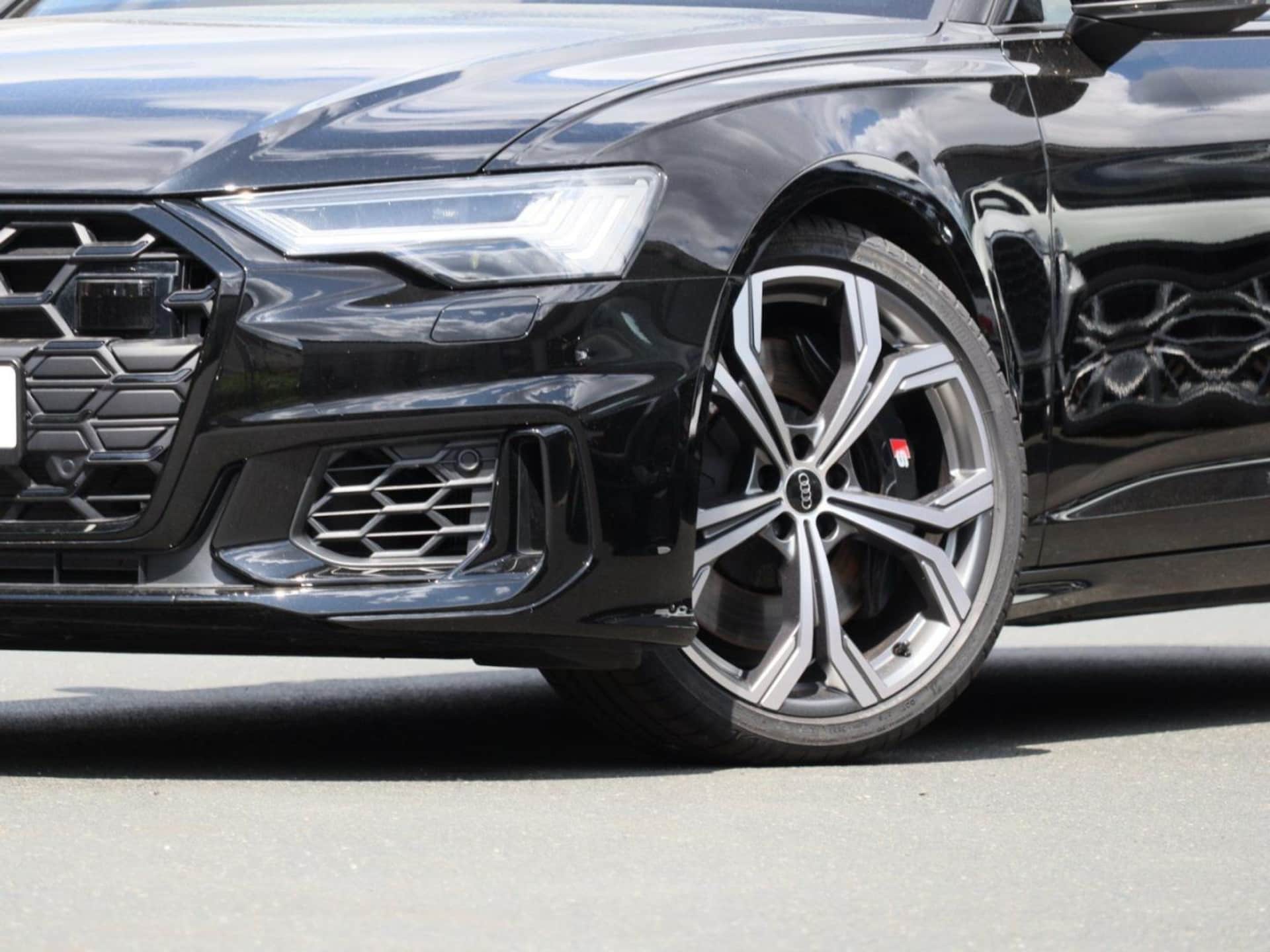 Audi S6 Avant